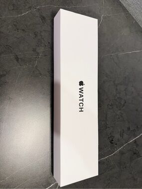 Apple Watch SE (1st Gen, 2020), 40mm (GPS)